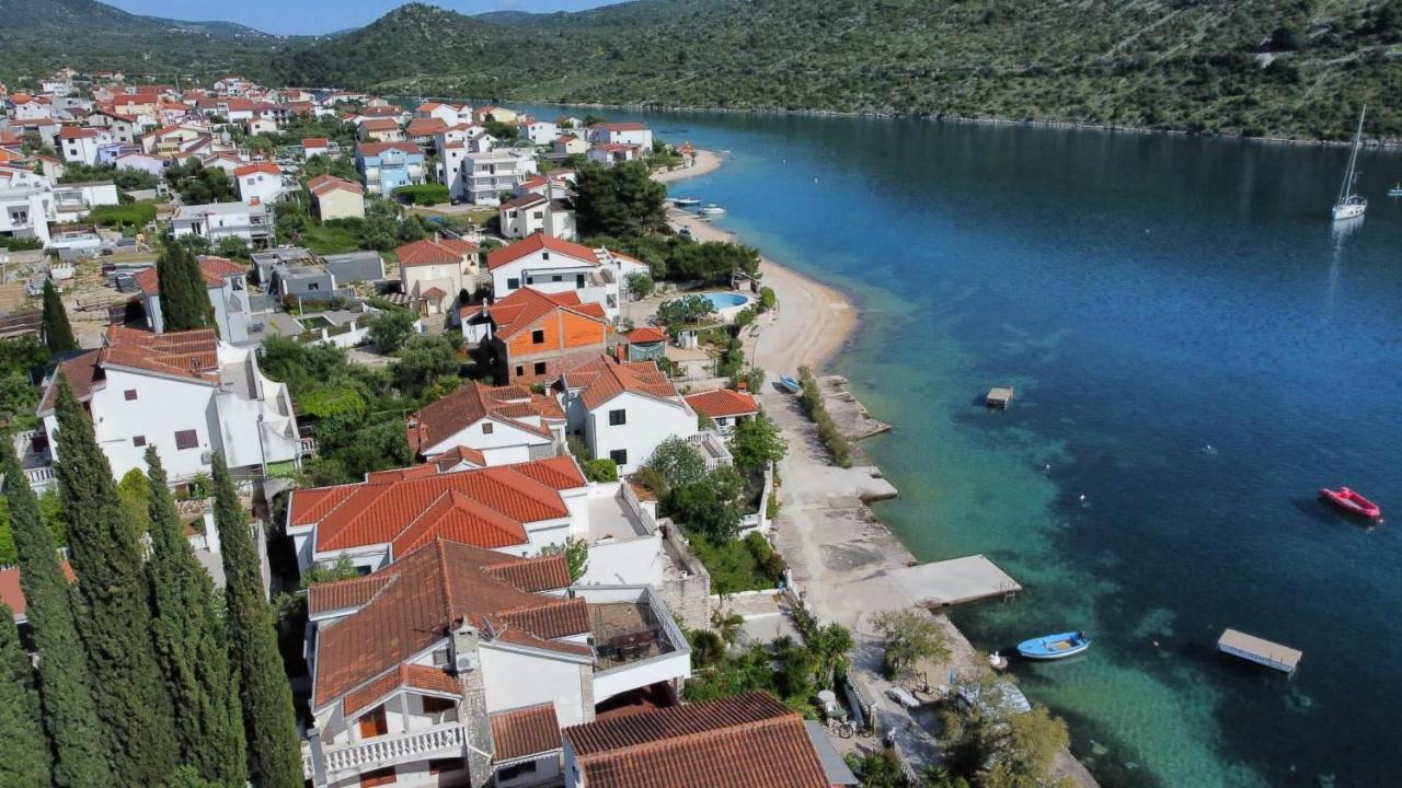 Sunset Beachfront Residence Rogoznica  Extérieur photo