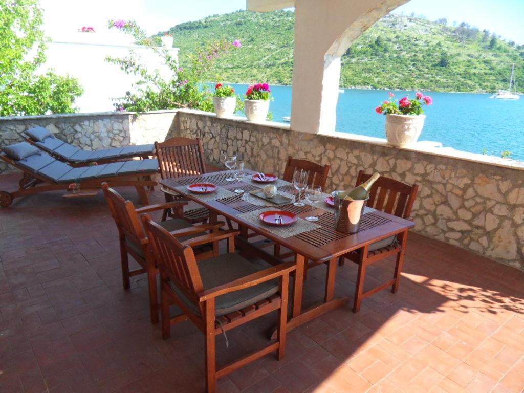 Sunset Beachfront Residence Rogoznica  Extérieur photo