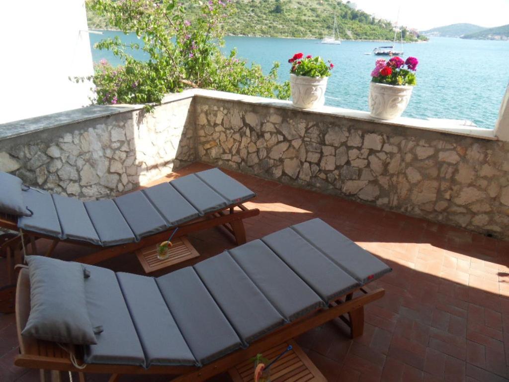 Sunset Beachfront Residence Rogoznica  Extérieur photo