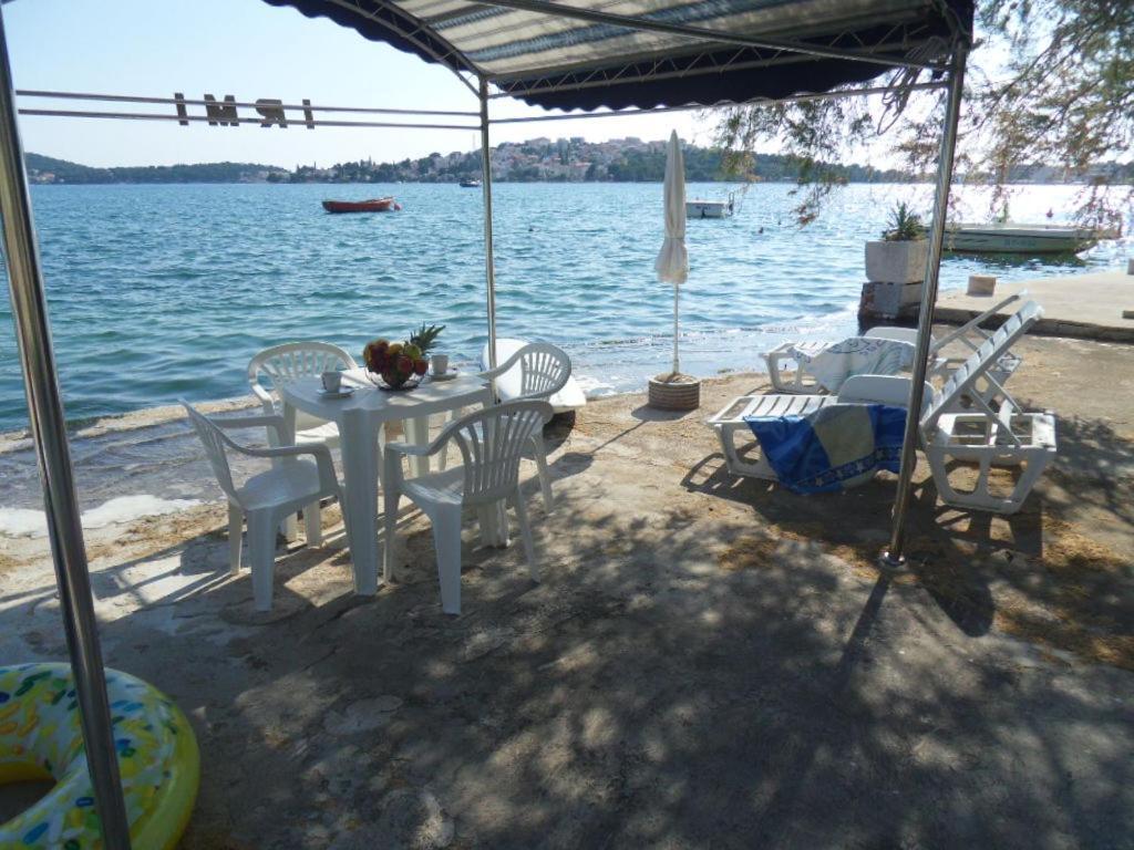 Sunset Beachfront Residence Rogoznica  Extérieur photo